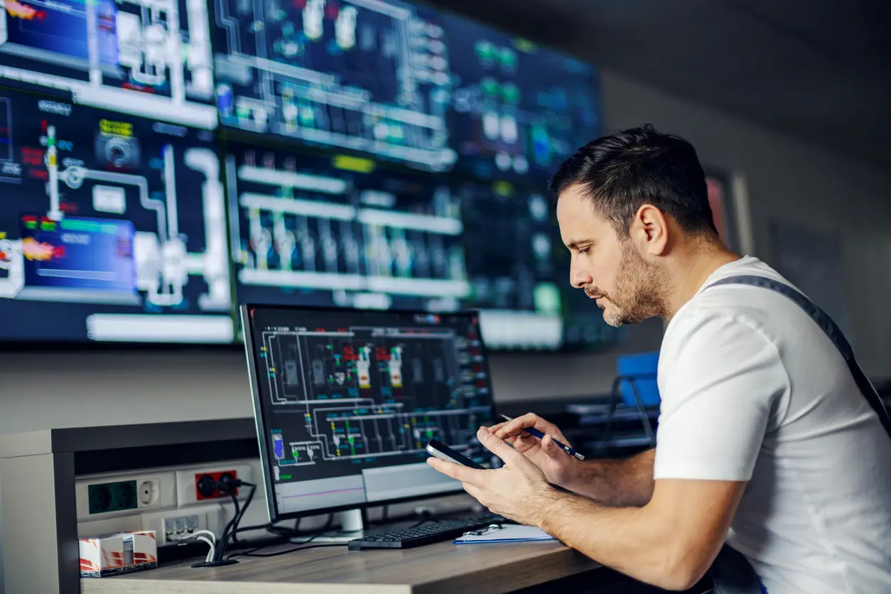 Entrepreneur focused on cybersecurity with 2FA log in